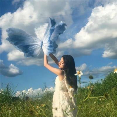 千钧。一发